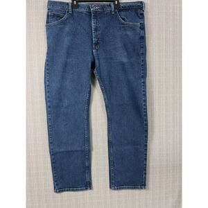 Wrangler Jeans Mens 38x30 Blue Denim Cotton Stretch Medium Wash Straight Leg